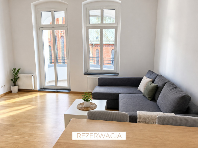 Duża odnowiona kawalerka | Loggia | Piwnica