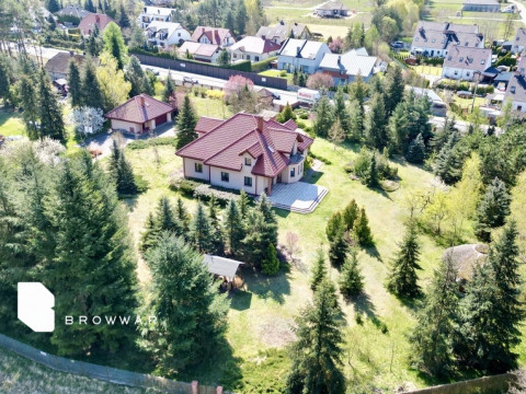 Wyjątkowa rezydencja w otulinie lasu, 7211 m² działki, Borówiec
